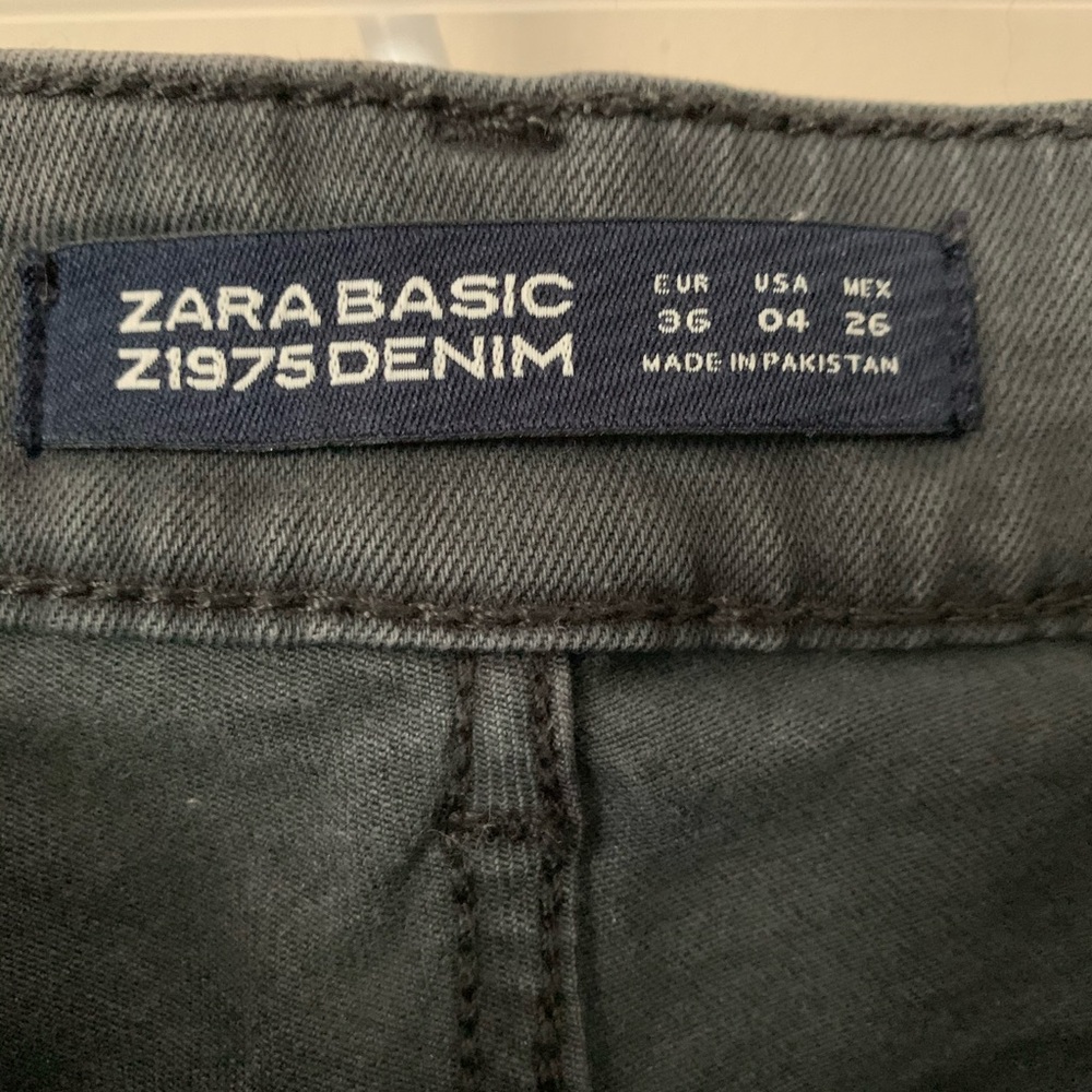 Jeans - Picture 3 of 3